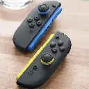 Blue-&Yellow-Wireless-Controllers-4.webp